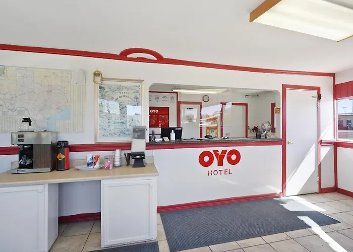 Oyo Alpine Tx Near Big Bend National Park