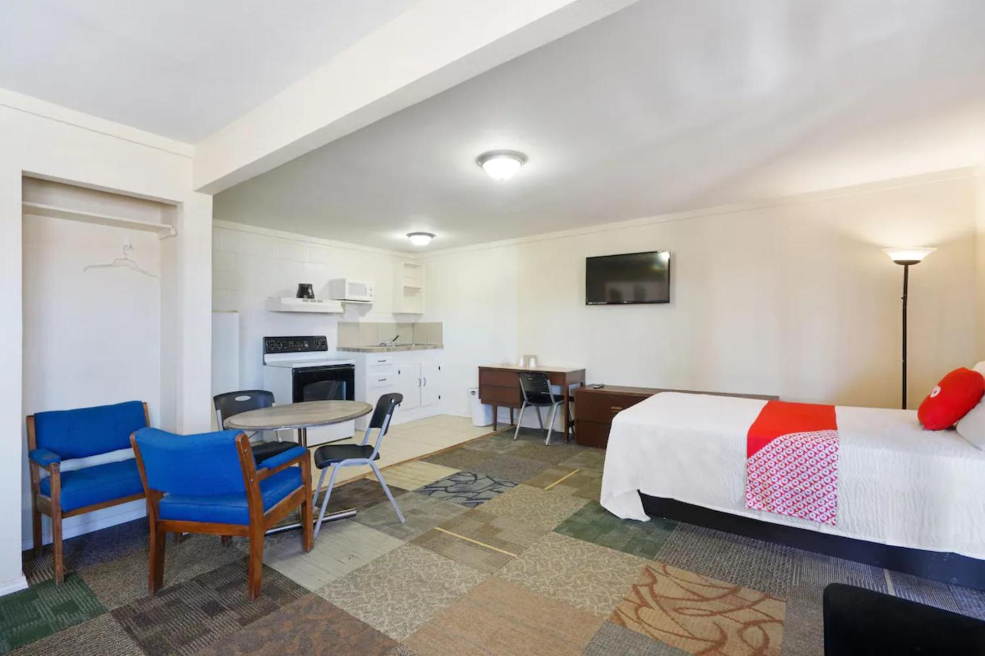 Hotel Oyo Tx Near Big Bend National Park 2*