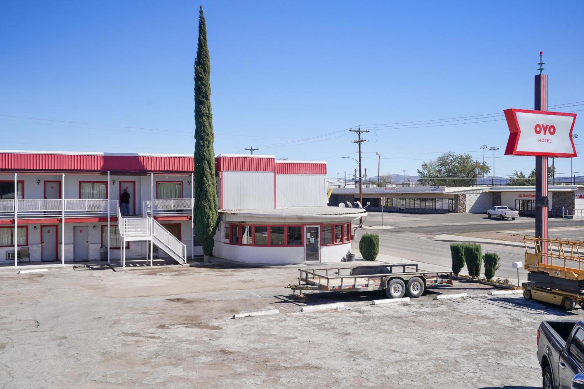 Oyo Tx Near Big Bend National Park 2*